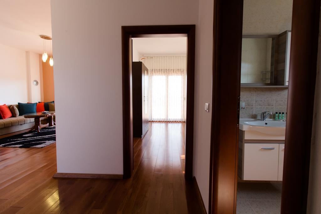Apartments Kan ウルツィニ エクステリア 写真